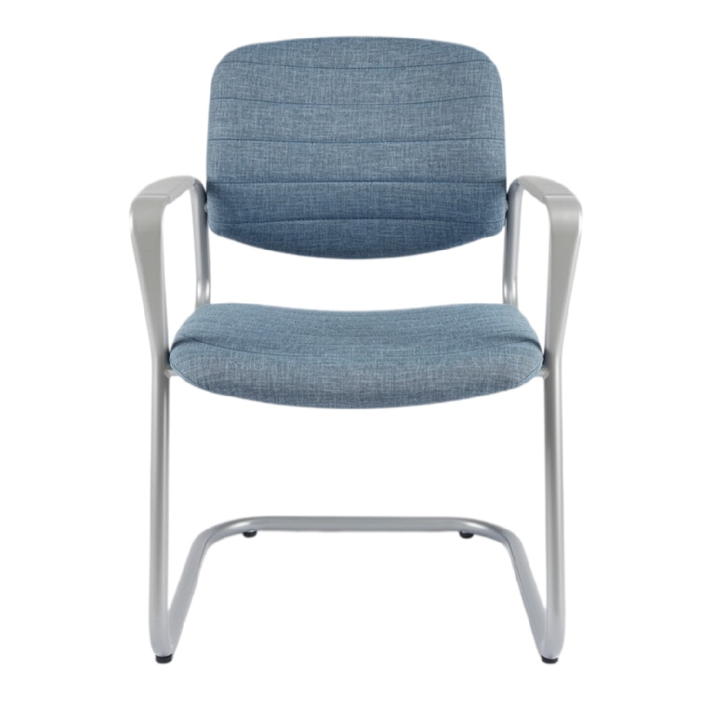 Technische titel in het Nederlands: **Moderne stoffen fauteuil met metalen frame**